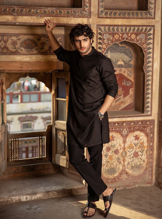 Embroidered Black All Over Embroidered Kurta